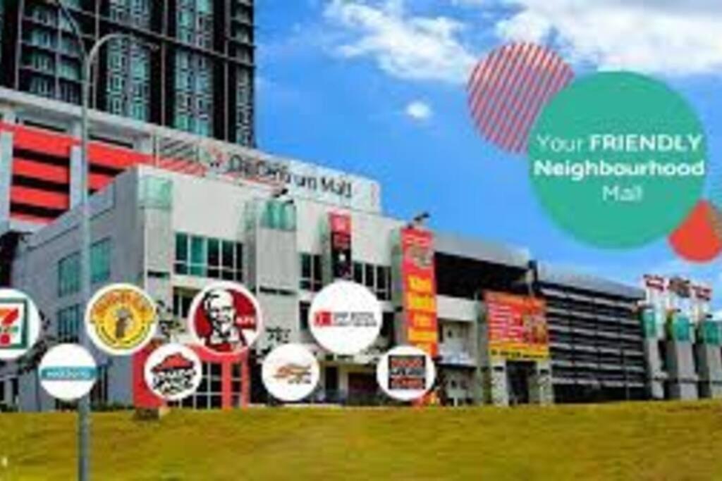 Newly Painted 3-Room Residence, Near Ioi City Mall, Upm, Uniten, Iukl Kajang Luaran gambar